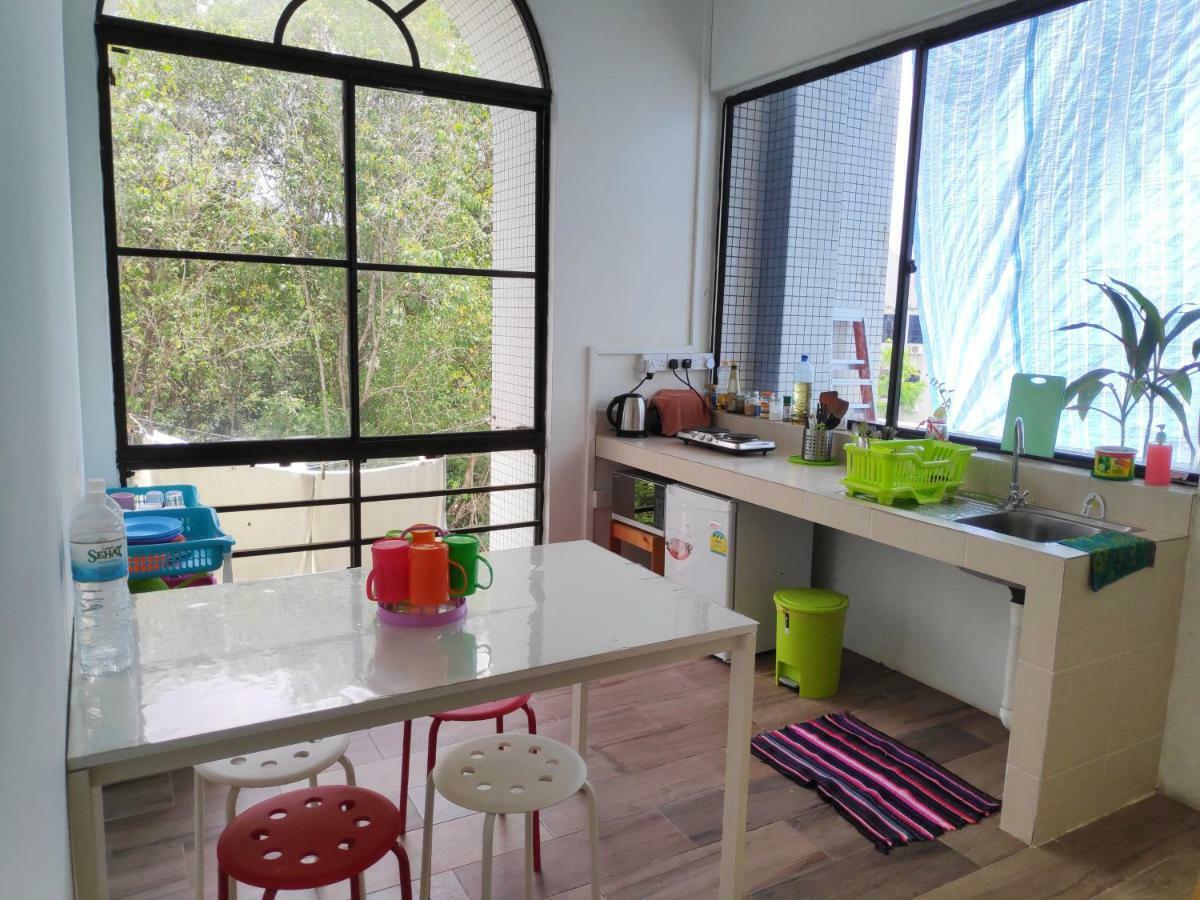 Ez Lodgings Kampong Gadong 외부 사진